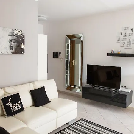Apartment Viona *